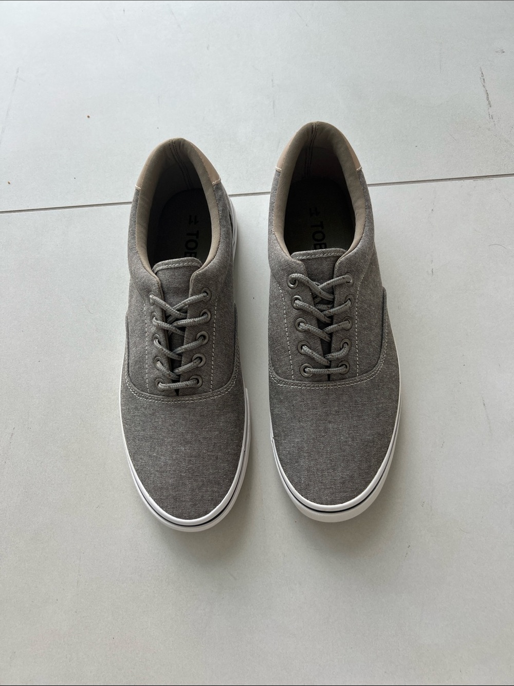 Men's Grey Canvas Low-Top Lace-Up Sneakers